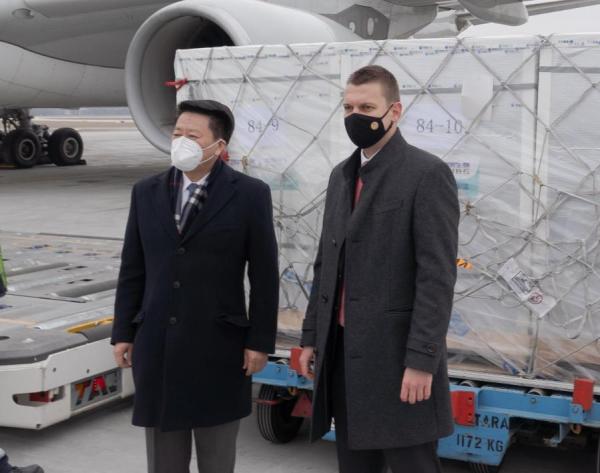 中国疫苗落地欧盟 匈牙利成首个批准并购买的欧盟国家