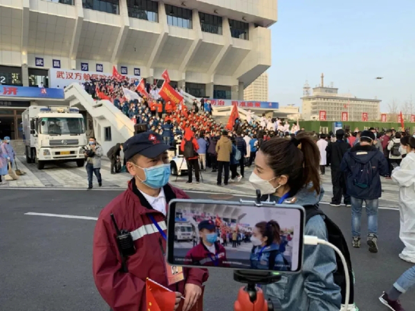 联播+ | 从相“加”到相“融” 习近平绘就媒体融合发展蓝图