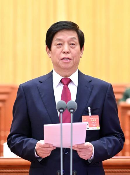 十三届全国人大四次会议在京闭幕