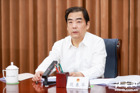 段春华在市人大常委会固体废物污染环境防治法和生活垃圾管理条例执法检查组会议上指出 强化法律法规实施监督 从严从实保护生态环境