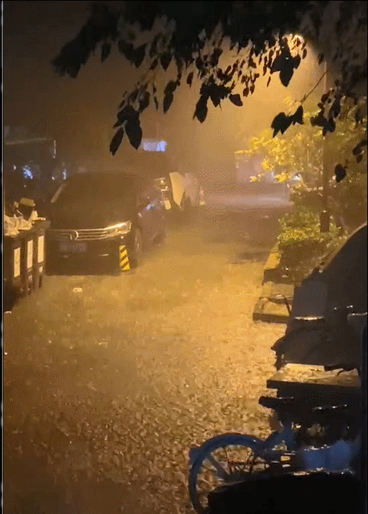 疾风+骤雨+雷电！京津冀的雨真不是闹着玩的