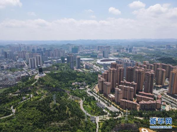 “七一”重要讲话精神在基层丨顺口溜里话真情 热词地标开新篇——乌蒙山区新征程上的走读