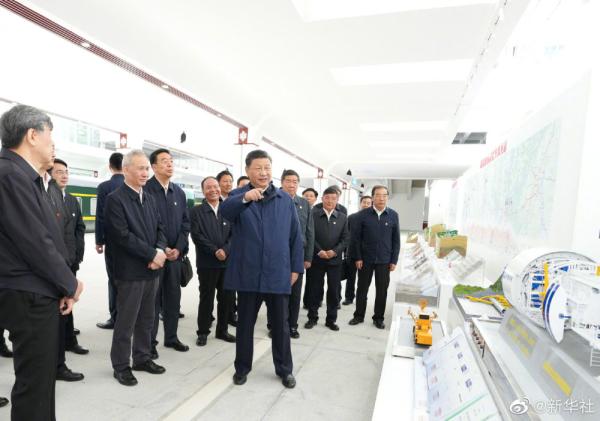 习近平在西藏林芝考察调研