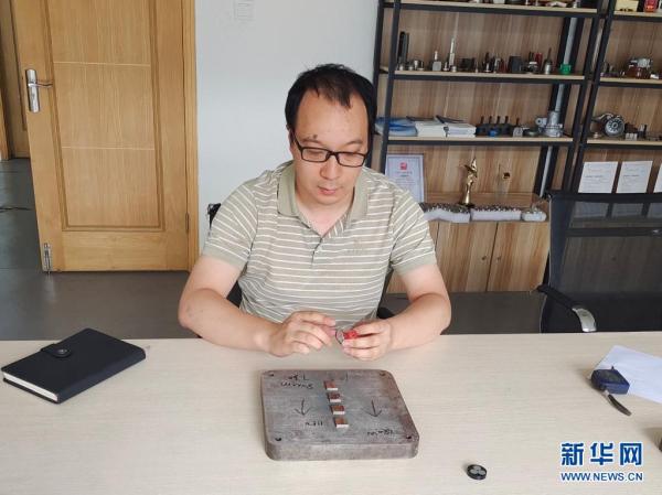 热血为时代澎湃 党旗飘扬下的“青春中国”