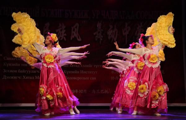 第一报道 | 习主席提到中蒙“更好的明天”，如今正这样实现