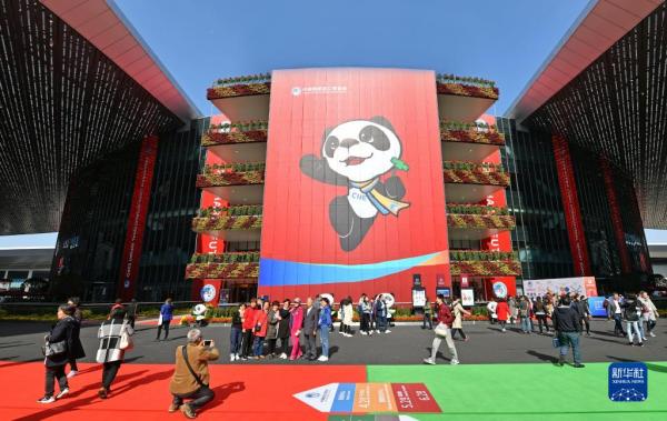 在历史的十字路口引领人类进步潮流——习近平主席在第七十六届联合国大会一般性辩论上的重要讲话解读