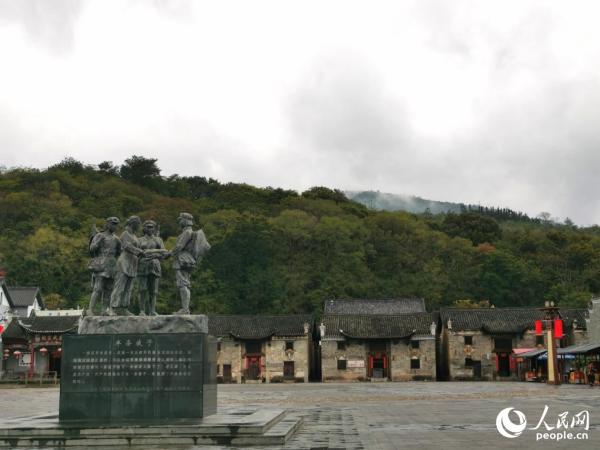 湖南沙洲：长征路上半条被 如今更暖后来人