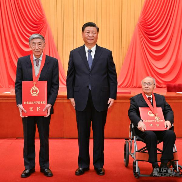 第1视点丨科技奖励大会后，总书记这一举动很暖心