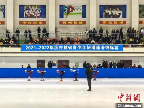 特写：一颗冰雪的种子，三个少年的故事