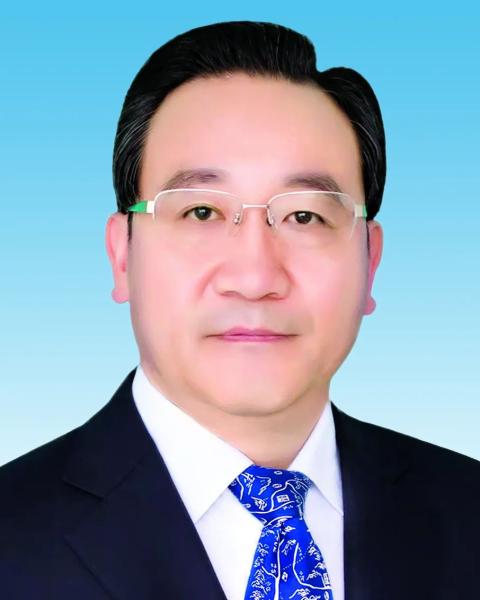 市十七届人大六次会议举行第三次全体会议