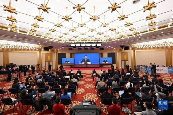全国两会首场新闻发布会，这些热点都有回应！