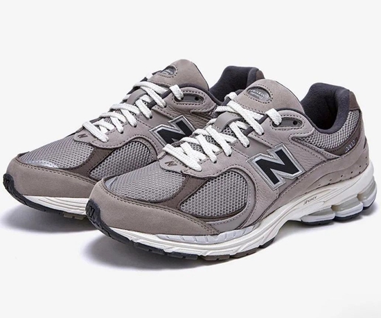 New Balance 2002raw 市场价 1000