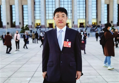 全国政协委员郑春阳：“美丽经济”打造民族品牌