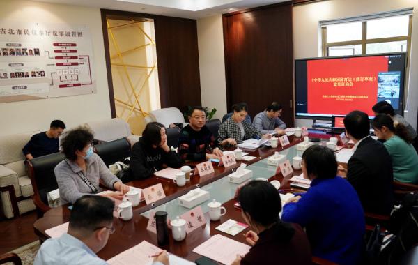 小茶馆连着大会堂——从两会看中国全过程人民民主
