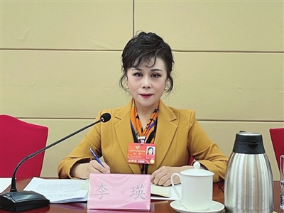全国政协委员李瑛：尽心竭力为百姓鼓与呼