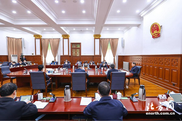 市人大常委会召开第八十二次主任会议 段春华主持