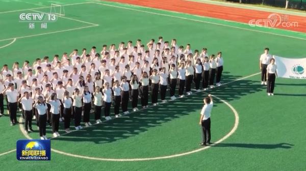 【在习近平新时代中国特色社会主义思想指引下】让青春成为锐不可当的中国力量