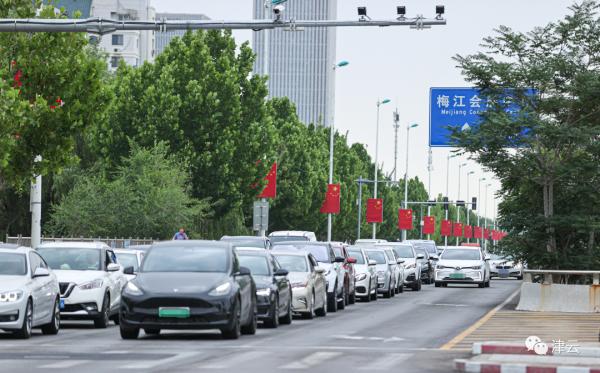 【津云直击】今日复课，您嘞迟到了多久？