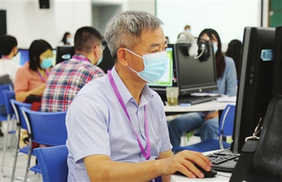 高考试卷如何评阅？“双随机”保公平公正──记者探访天津高考评卷现场