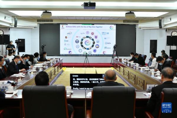 在历史发展关键当口引领前进方向——记习近平主席出席金砖国家领导人第十四次会晤系列活动