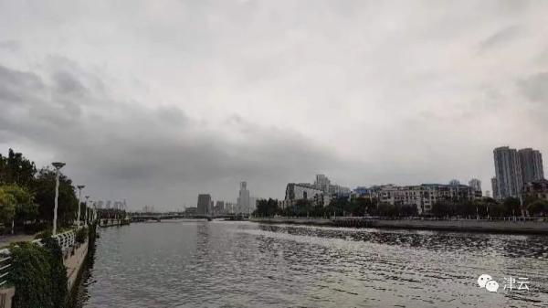 天津雷电预警生效中，还有7级大风！这个区发布暴雨预警！