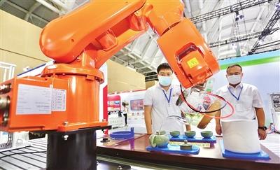 首届世界职业技术教育发展大会将于19日至20日在国家会展中心（天津）举办