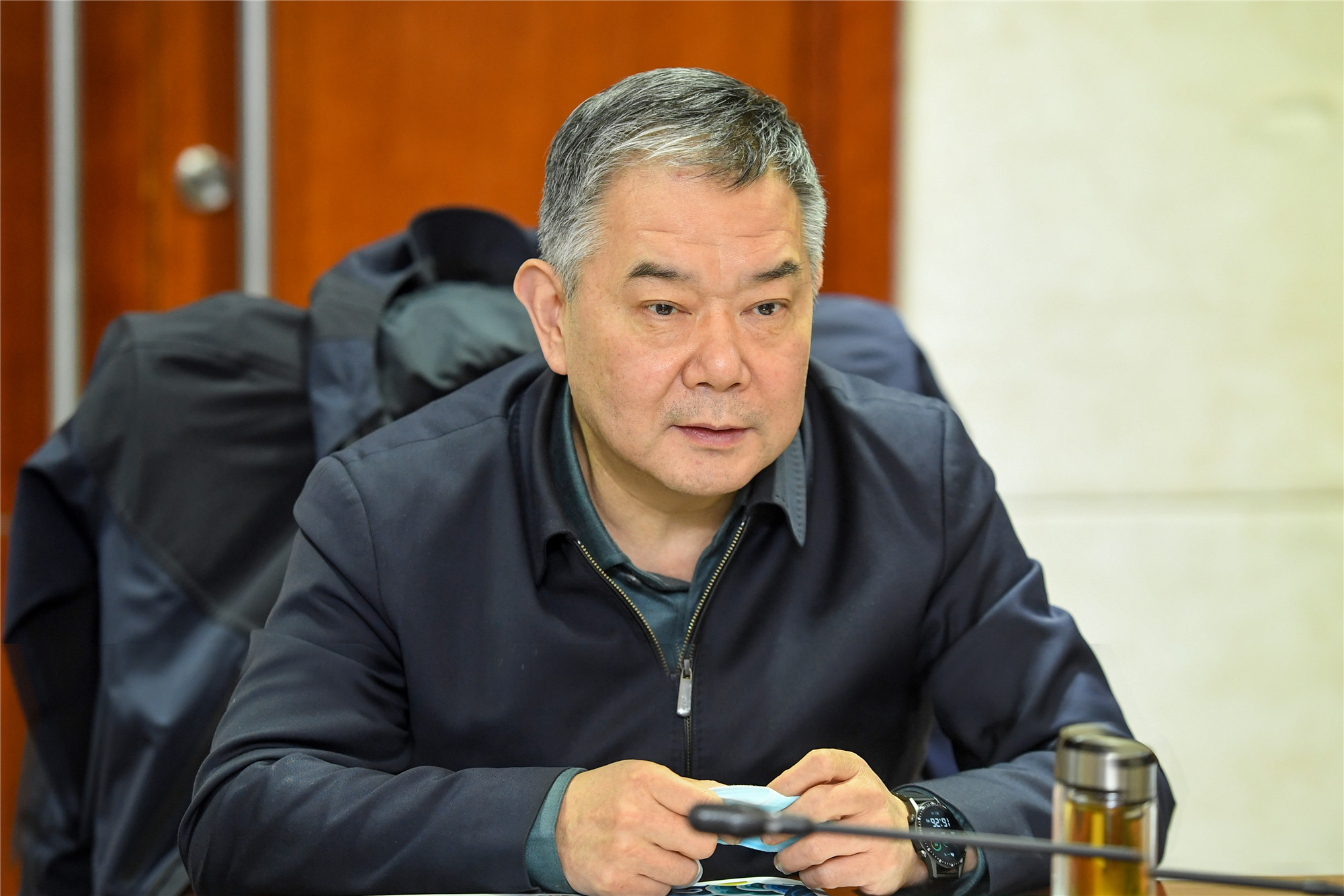 夏新谢元与华力控股集团董事长丁明山等一行座谈