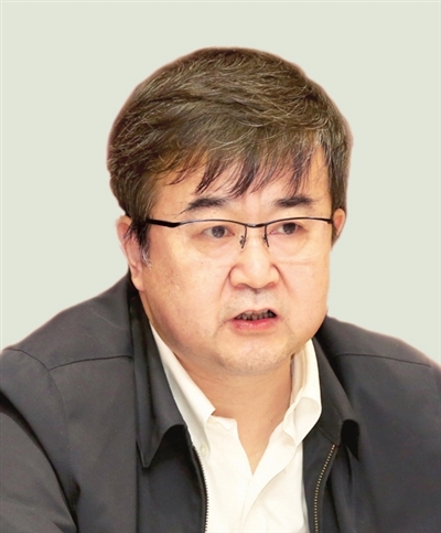 靳方华天津社会科学院党组书记,院长靳方华访谈嘉宾:学习圆桌会回顾