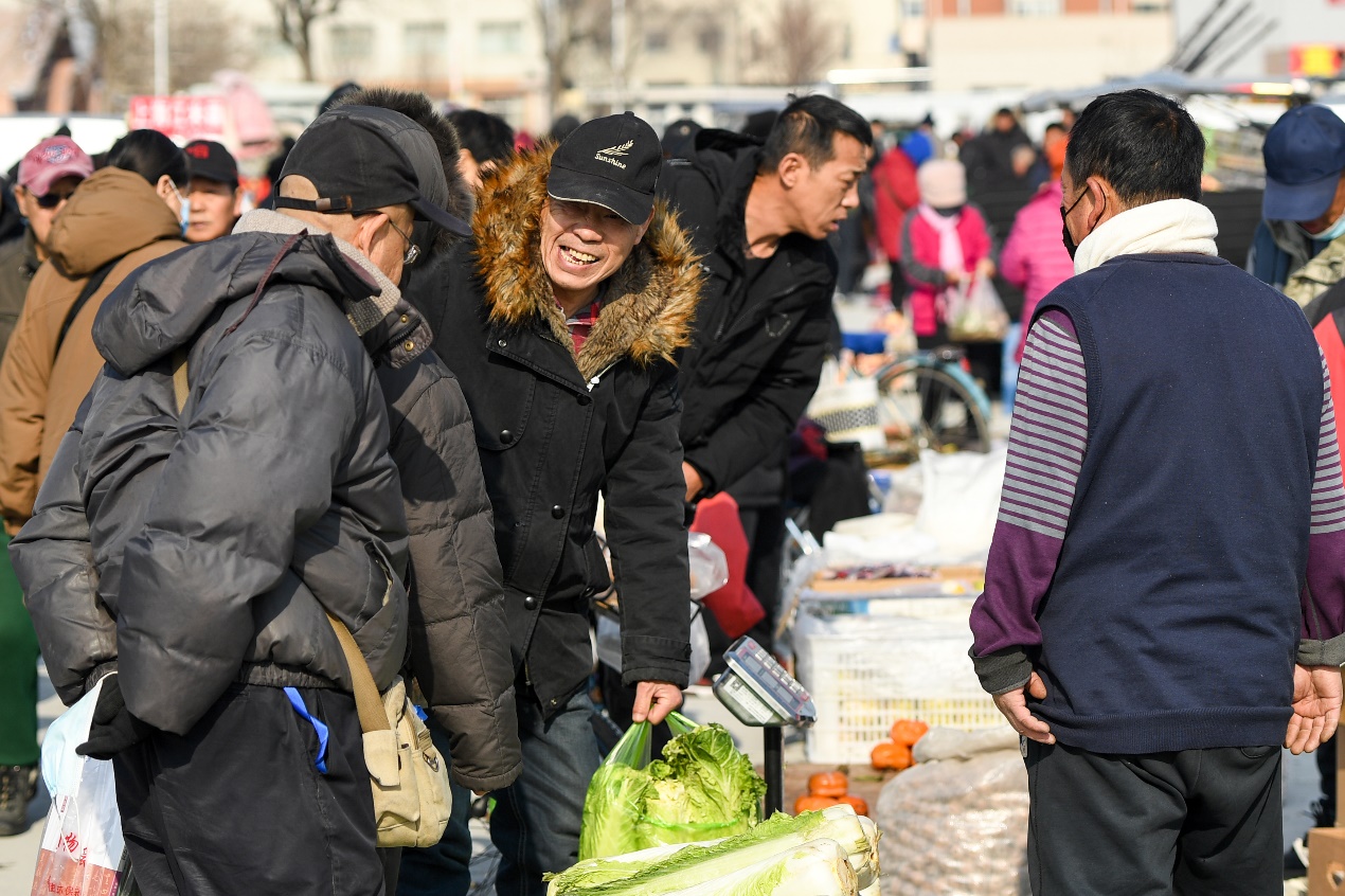 赶大集备年货 烟火气里迎春节-天津东丽网站-媒体融合平台